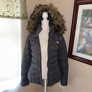 Vintage Y2K Abercrombie & Fitch 2000s Faux Fur Lined Hood Puffer Jacket